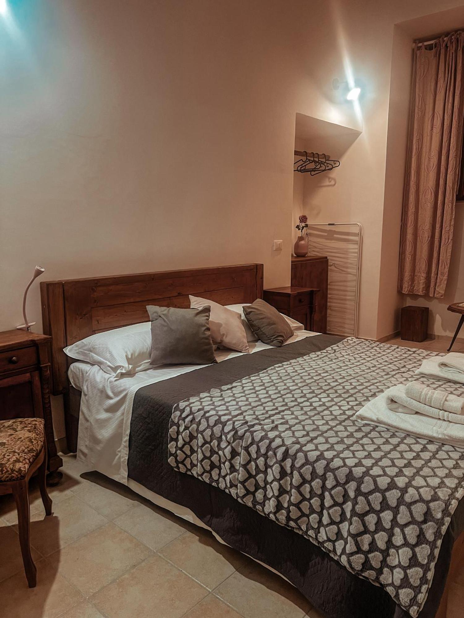Vadolibera House Apartamento LʼAquila Exterior foto